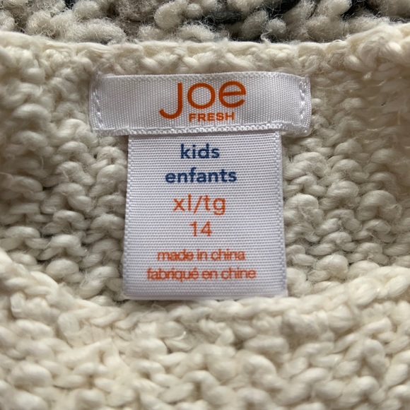 Knit top with metal shoulder accents - Picture 4 of 6